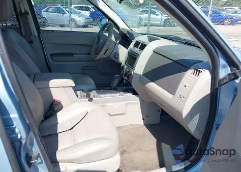 2008 Ford Escape Hybrid z USA, uszkodzony, nr VIN 1FMCU49H08KD64335